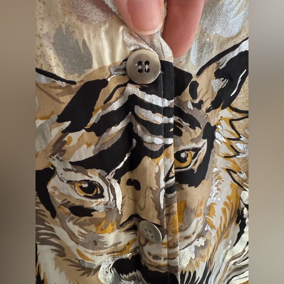 VTG Diane Gilman Metallic Tiger Print Button Front Vest Womens SZ M 100% Silk - Picture 4 of 8